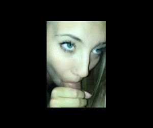 Gorgeous Amateur Teen Gives Amazing Blowjob