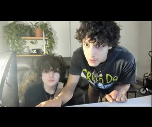 friends webcam show blowjob