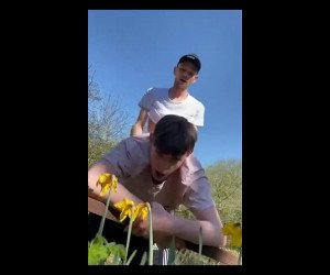 fucked bareback outdoor