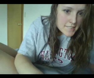 pussy play and orgasm in bed